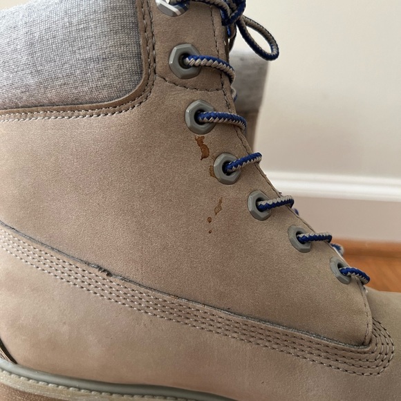 Grey/taupe Timberland boots - Picture 7 of 11